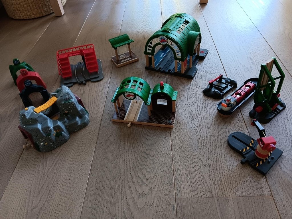 BRIO verschillende sets (o.a. 33649, 33481), Ophalen of Verzenden, Zo goed als nieuw, Overige typen