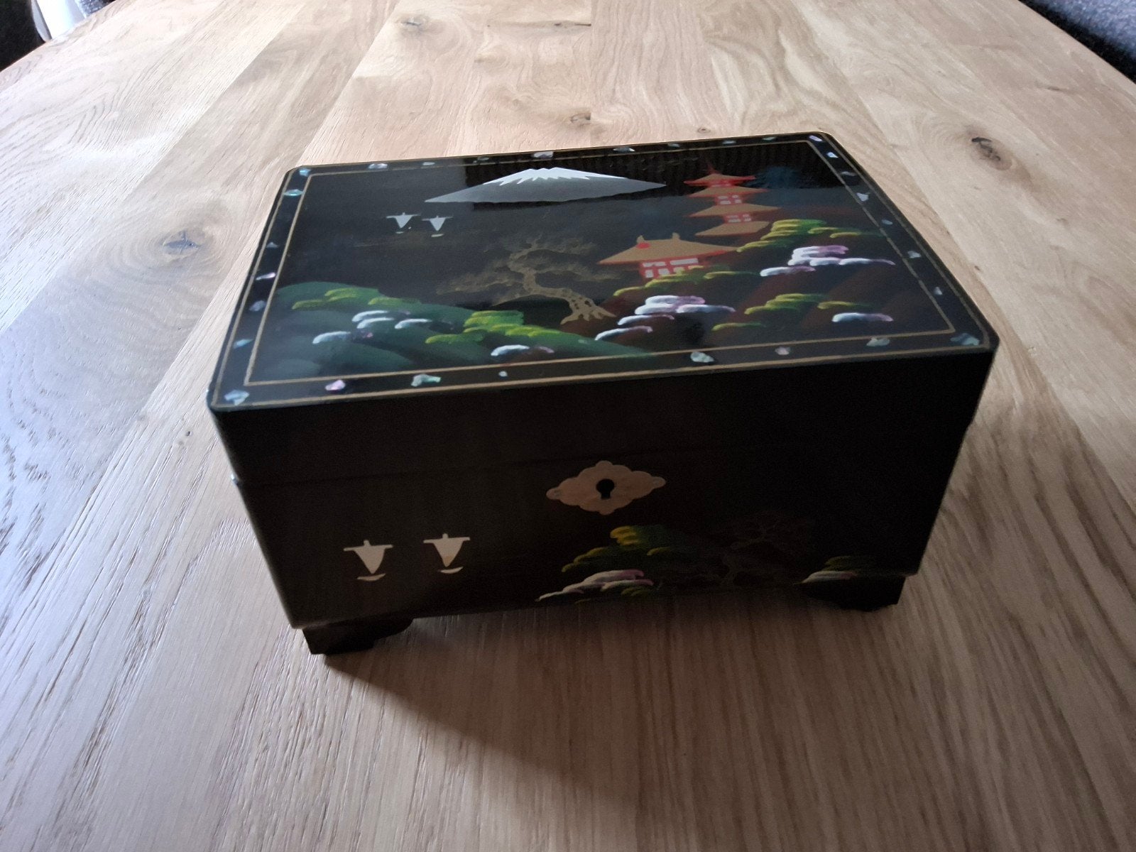 Vintage Japanse Muziekdoos met Lakwerk en Parelmoer, Antiek en Kunst, Ophalen of Verzenden