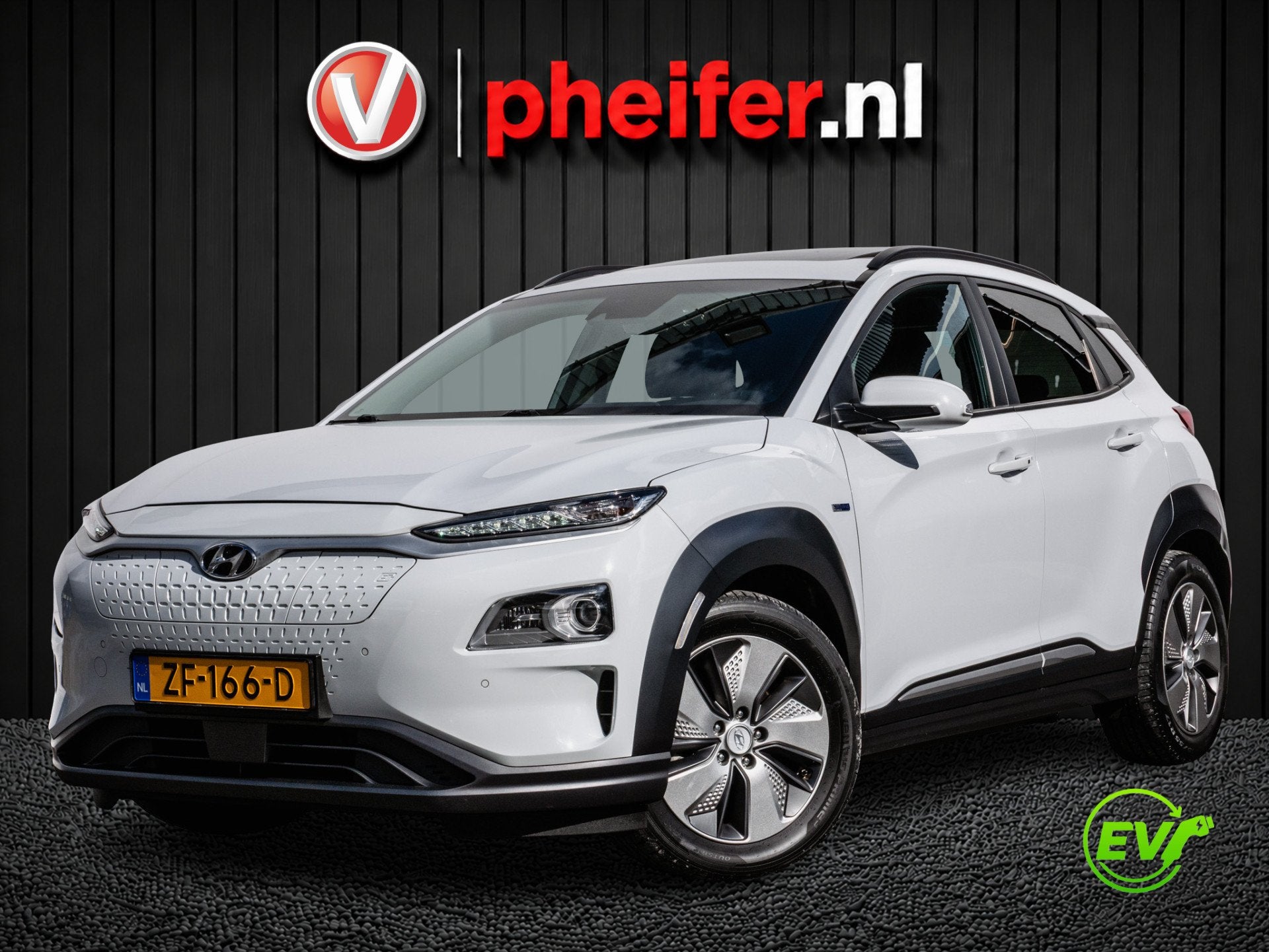 Hyundai KONA EV Premium 64 kWh Warmtepomp/ Stuur+stoelverwar, Auto's, Hyundai, Gebruikt, Zwart, Met garantie (alle), Wit