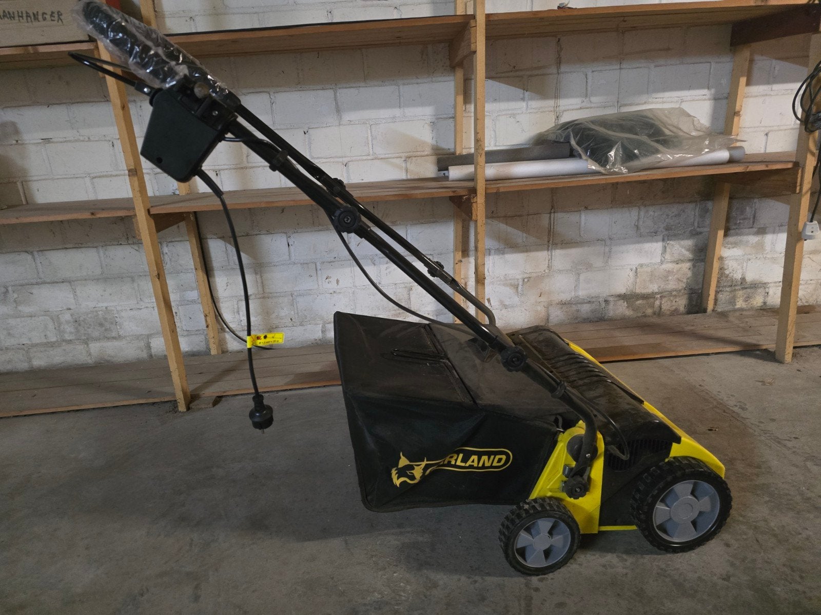 Borstel machine Garland  voor kunstgras, Ophalen, Zo goed als nieuw, Minder dan 10 m²