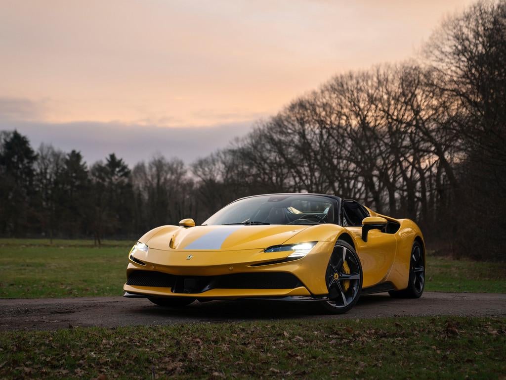 Ferrari SF90 Spider 4.0 V8 Assetto Fiorano | Giallo Triplo S, Auto's, Ferrari, Automaat, 8 cilinders, Overige kleuren, Cabriolet