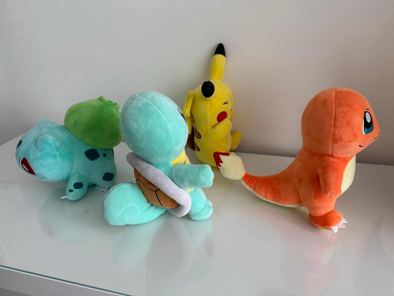 Alleen pikachu is beschikbaar voor €10, Overige typen, Ophalen of Verzenden, Zo goed als nieuw, Middelgroot (20 tot 80 cm)