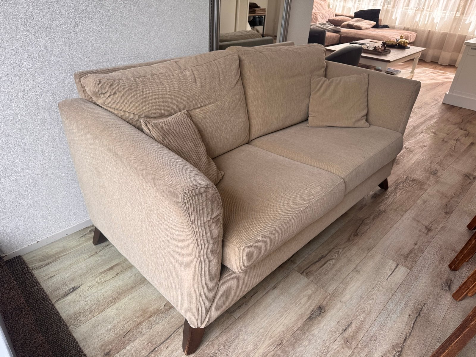 Comfortabele 2-zits bank in beige ribstof, Gebruikt, 150 tot 200 cm, Tweepersoons, 75 tot 100 cm