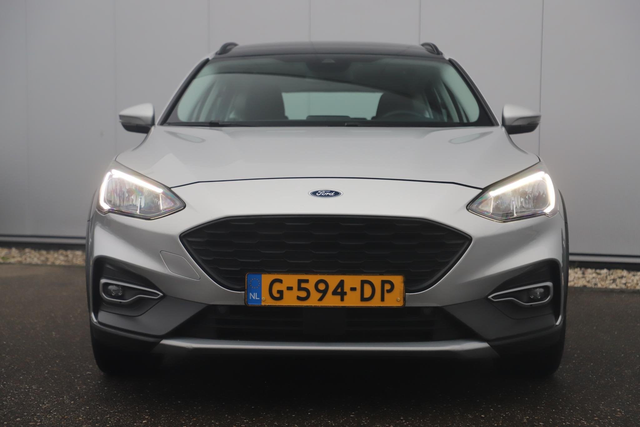Ford Focus Wagon 1.5 EcoBlue Active Business Panoramadak 17, Auto's, Stof, Gebruikt, 4 cilinders, Met garantie (alle)