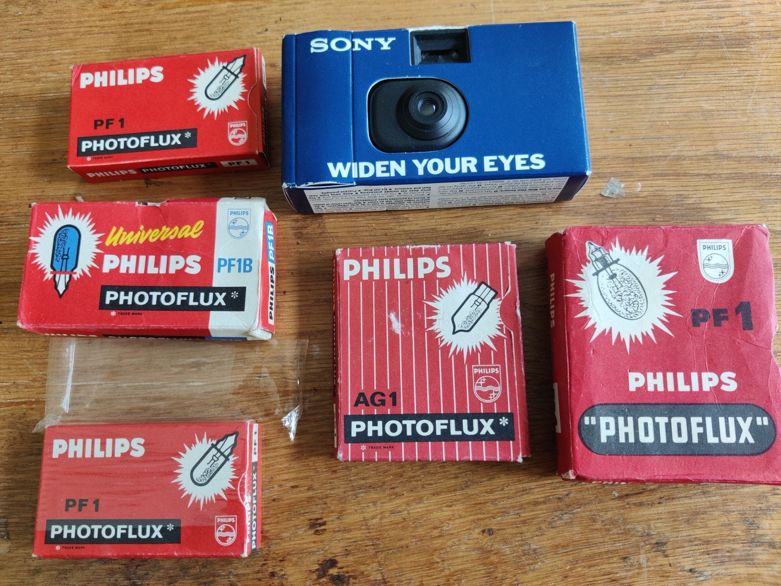 Sony widen your eyes en flitslampjes Philips photoflux, Ophalen of Verzenden