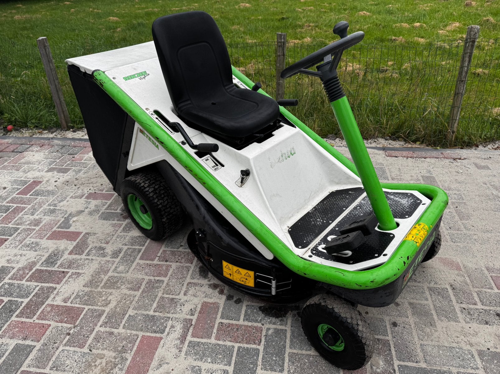Etesia Bahia zitmaaier, Ophalen, Zo goed als nieuw