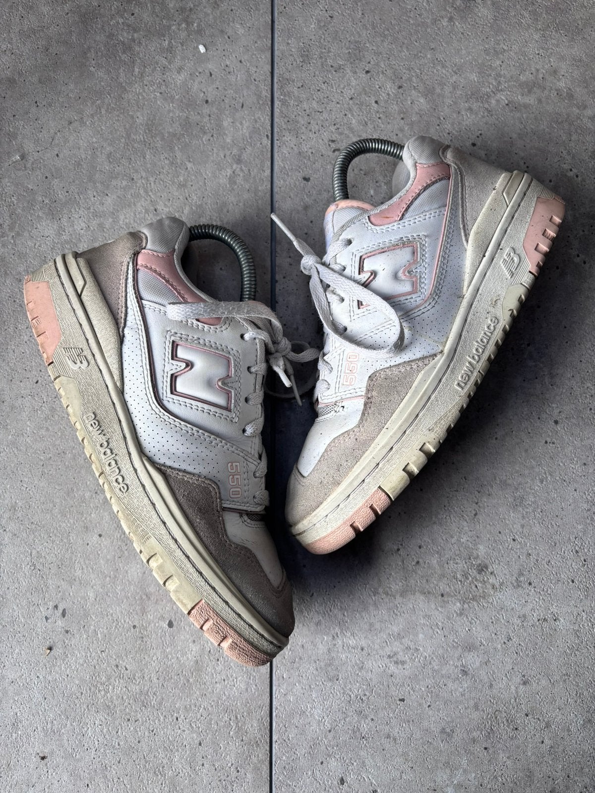 New Balance 550 Wit Roze 37.5 UITVERKOOP!, Ophalen of Verzenden, Zo goed als nieuw, Wit, Sneakers of Gympen