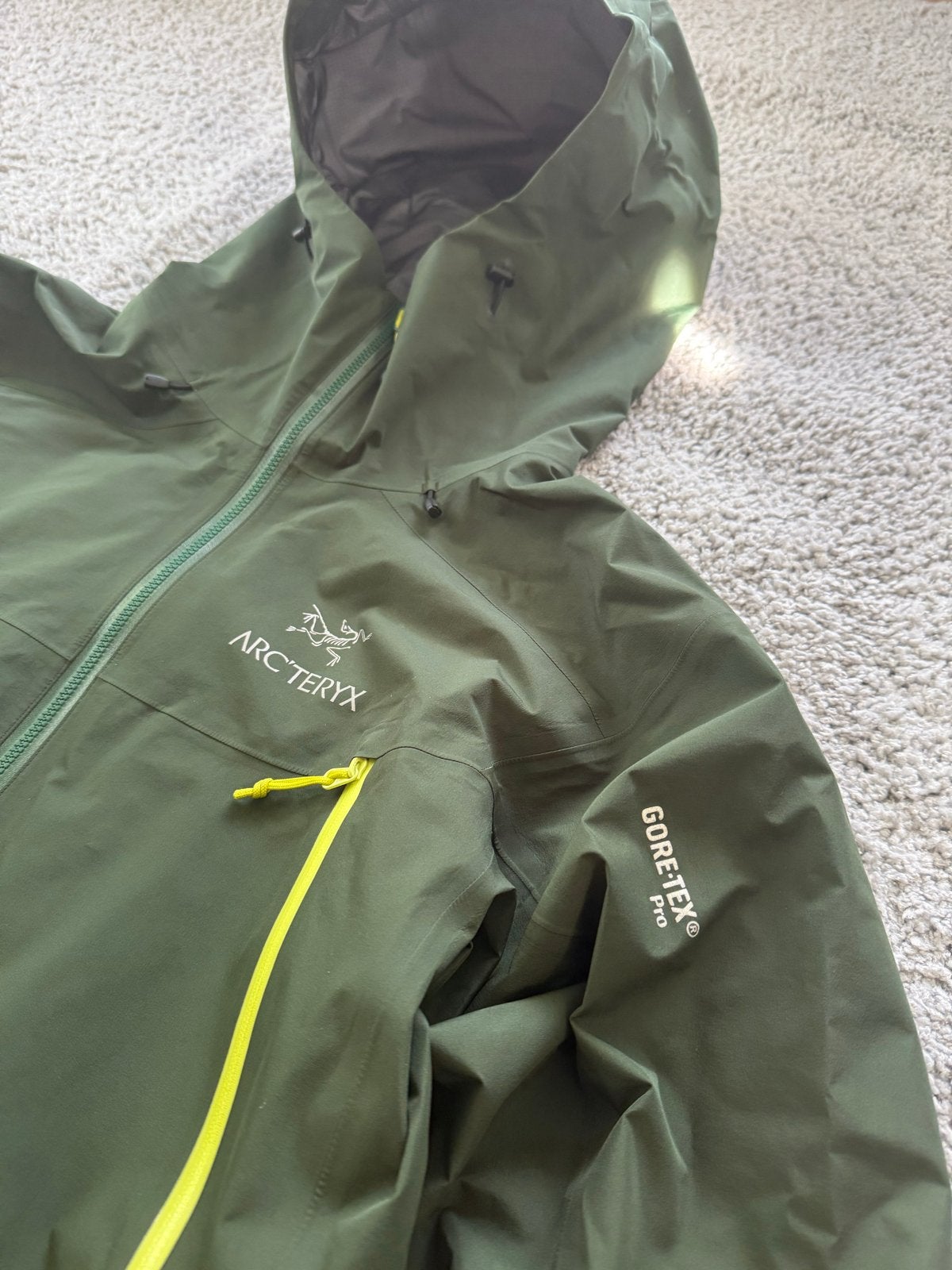 Arc’teryx Beta LT Gore-Tex Pro Jacket (2015 Archive) Maat S, Kleding | Heren, Ophalen of Verzenden, Zo goed als nieuw, Maat 46 (S) of kleiner