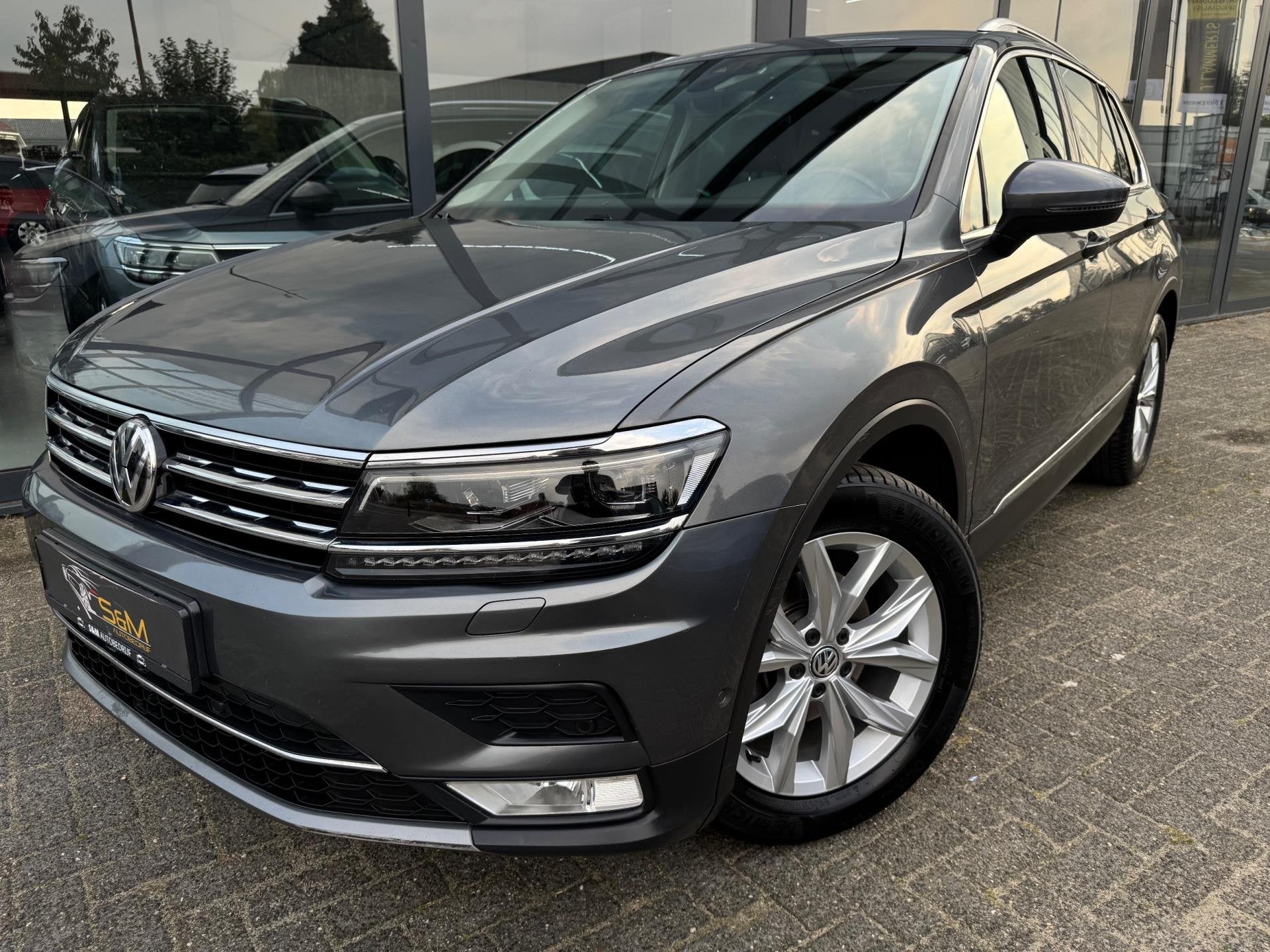 Volkswagen Tiguan 1.4 TSI ACT Highline | Pano.| Carplay |360, Gebruikt, Zwart, 4 cilinders, 150 pk