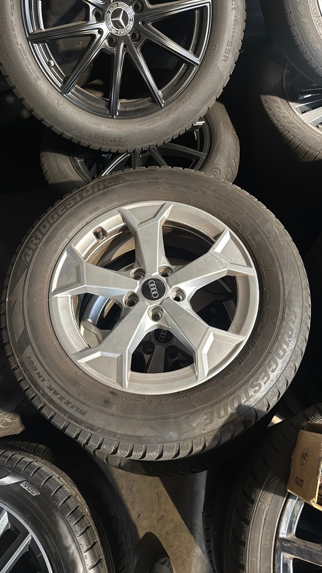 Audi Q3 winterset origineel 17”, Ophalen, 235 mm, Winterbanden, Banden en Velgen