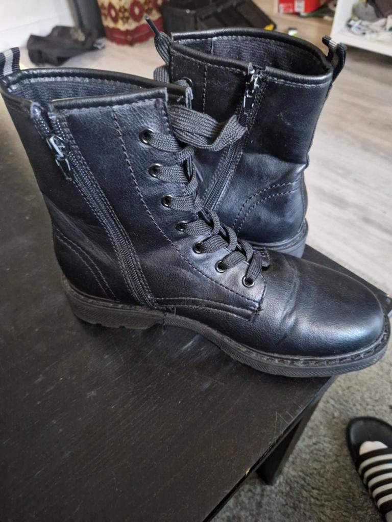 Zwarte Veterlaarzen met Rits - Maat 40, Kleding | Dames, Schoenen, Zwart, Lage of Enkellaarzen, Ophalen of Verzenden, Onbekend