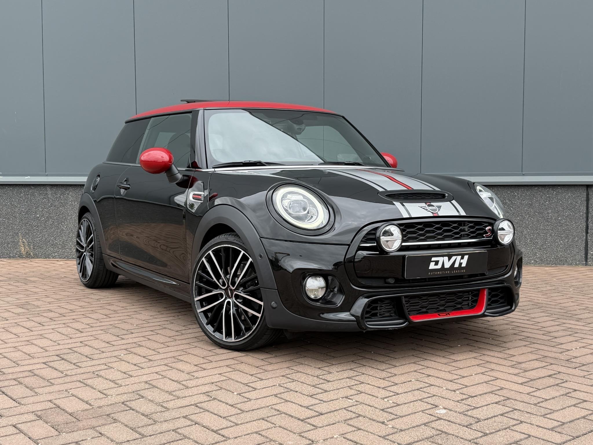 MINI Cooper S 2.0 GT Limited JCW PANO | H/K | CARPLAY, Auto's, Mini, 1998 cc, Gebruikt, 4 cilinders, 4 stoelen