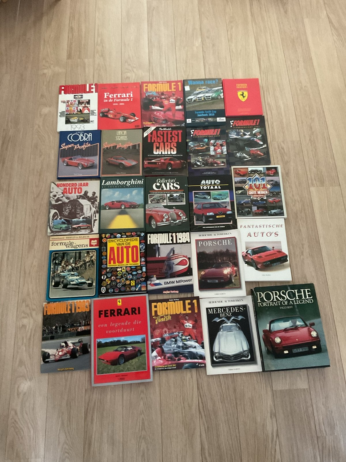 Grote collectie autobladen en boeken (Ferrari, Porsche) F1, Ophalen, Gelezen, Ferrari