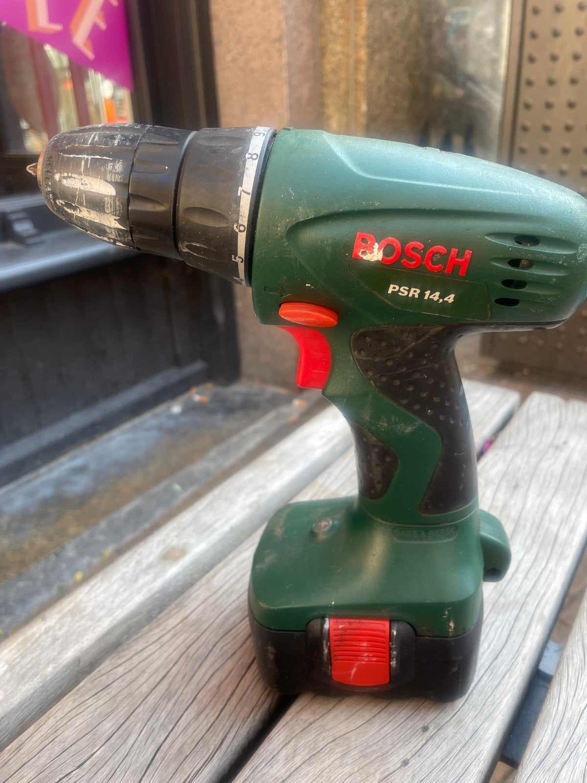 Bosch PSR 14,4 Accuboormachine - Gebruikt, Doe-het-zelf en Verbouw, Gebruikt, Variabele snelheid, Ophalen of Verzenden, Boor- en Schroefmachine
