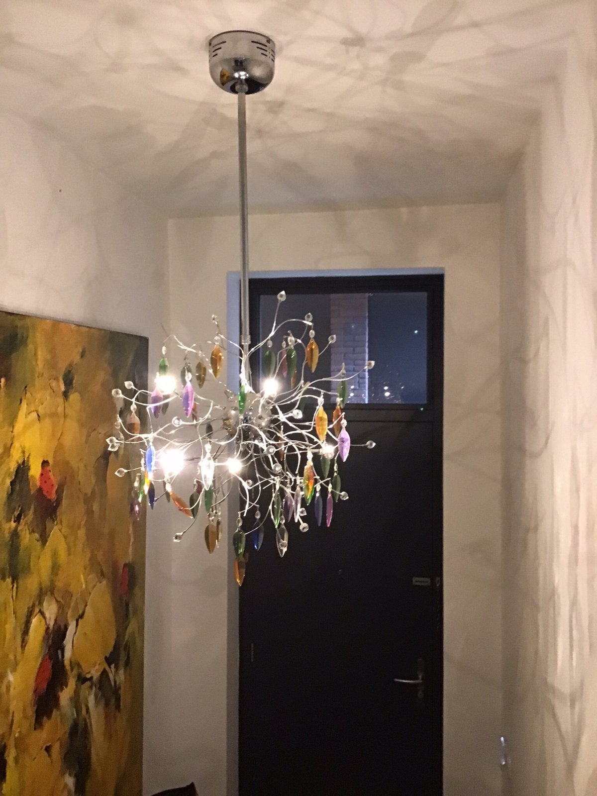 2 plafond kroonluchters met gekleurde kristallen pegels, Ophalen, Zo goed als nieuw