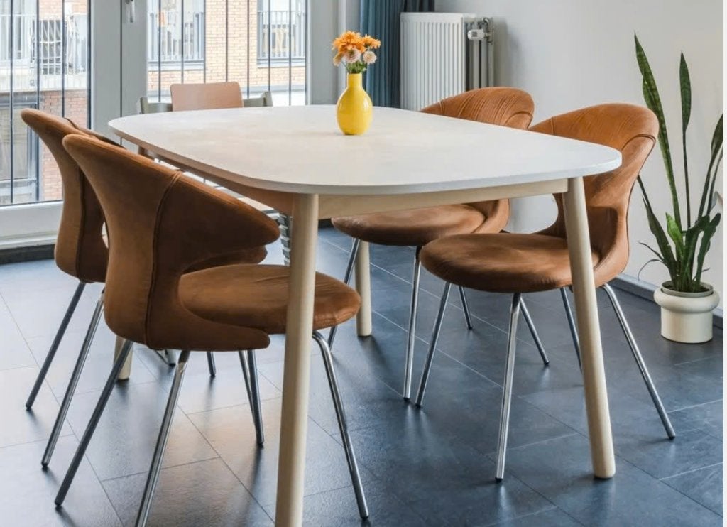 Time Flies - dining chair, Huis en Inrichting, Stoelen, Ophalen, Zo goed als nieuw, Bruin, Vijf, Zes of meer stoelen
