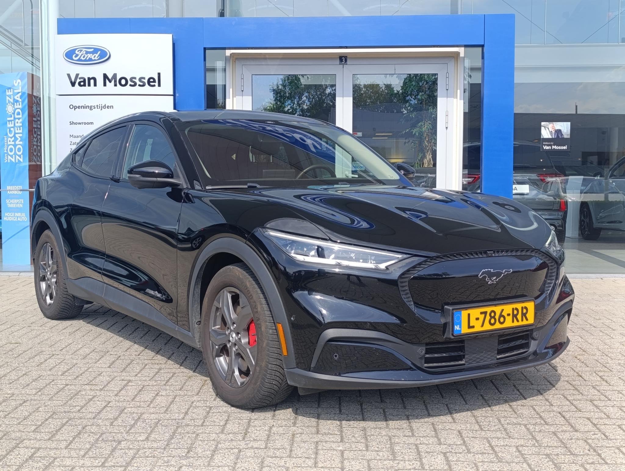 Ford Mustang Mach-E Extended RWD 98 kWh | Dealeronderhouden, Auto's, 12 maanden, Gebruikt, 750 kg, 600 km
