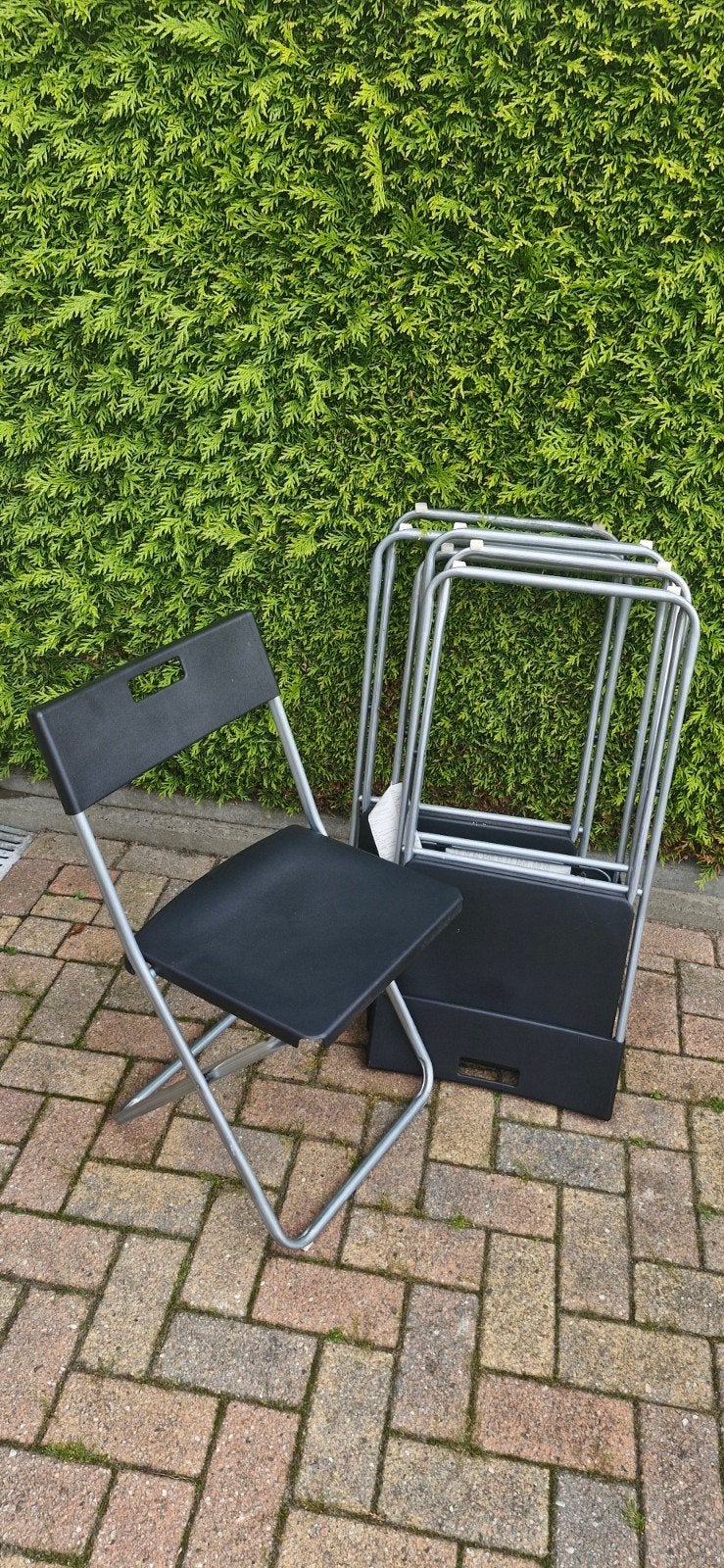 4 zwarte IKEA uitklapbare stoeltjes, Huis en Inrichting, Ophalen, Zwart, Zo goed als nieuw, Vier