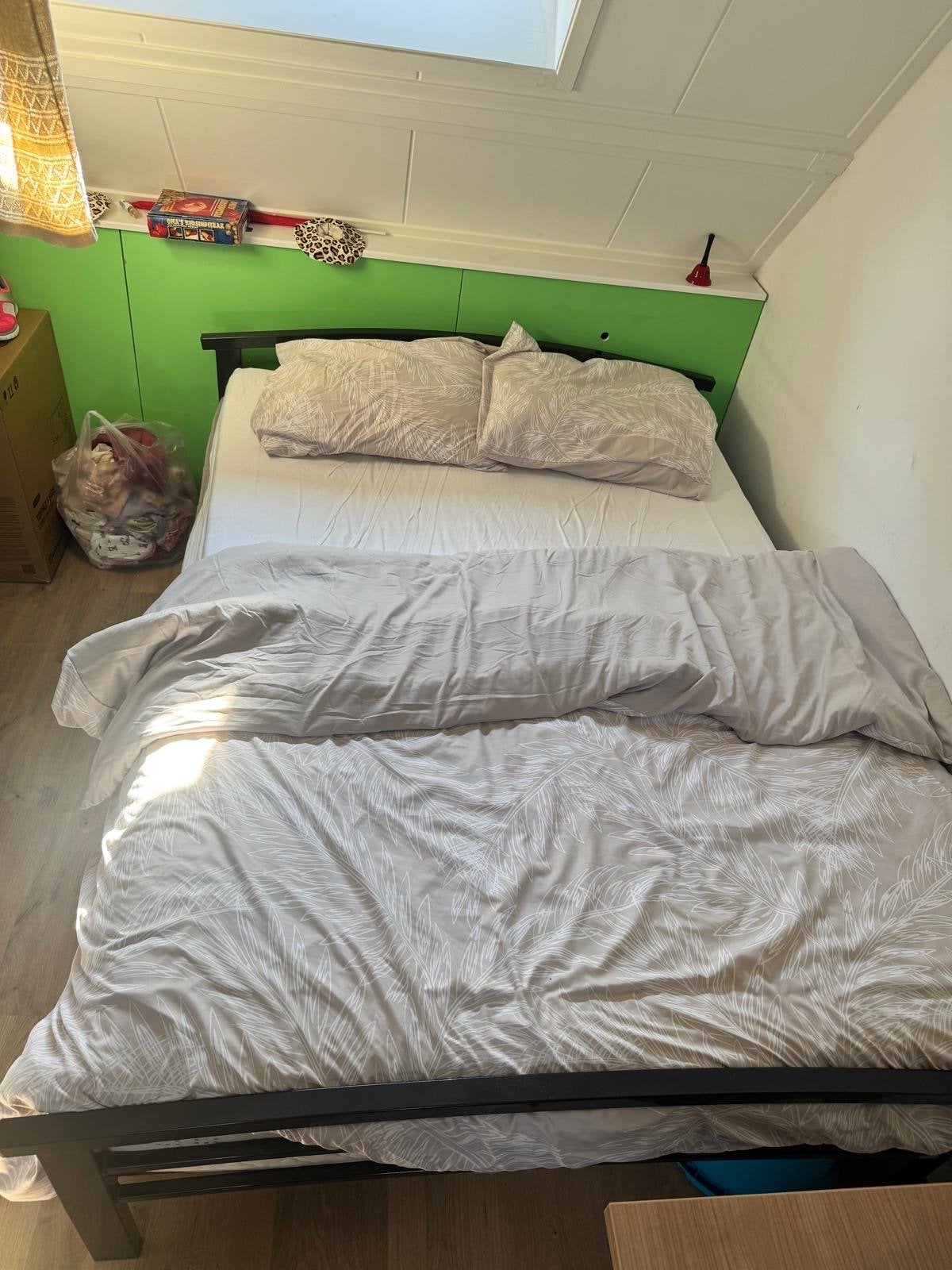 Kuperus spiraalbodem bed - Comfortabel en duurzaam, Ophalen, Gebruikt, Zwart, 140 cm