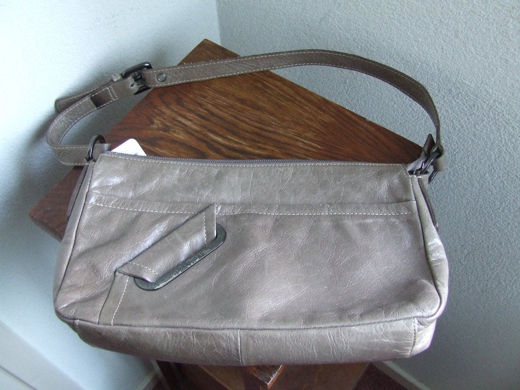 Claudio Ferrici beige kleurig leren tasje met kort hengsel, Sieraden, Tassen en Uiterlijk, Tassen | Damestassen, Ophalen of Verzenden