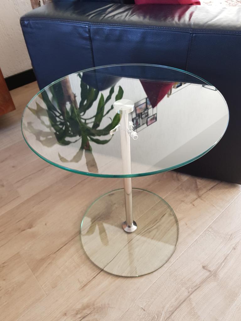 Design glazen bijzet tafel in hoogte verstelbaar., Huis en Inrichting, Tafels | Bijzettafels, Minder dan 55 cm, Rond, Glas, Ophalen