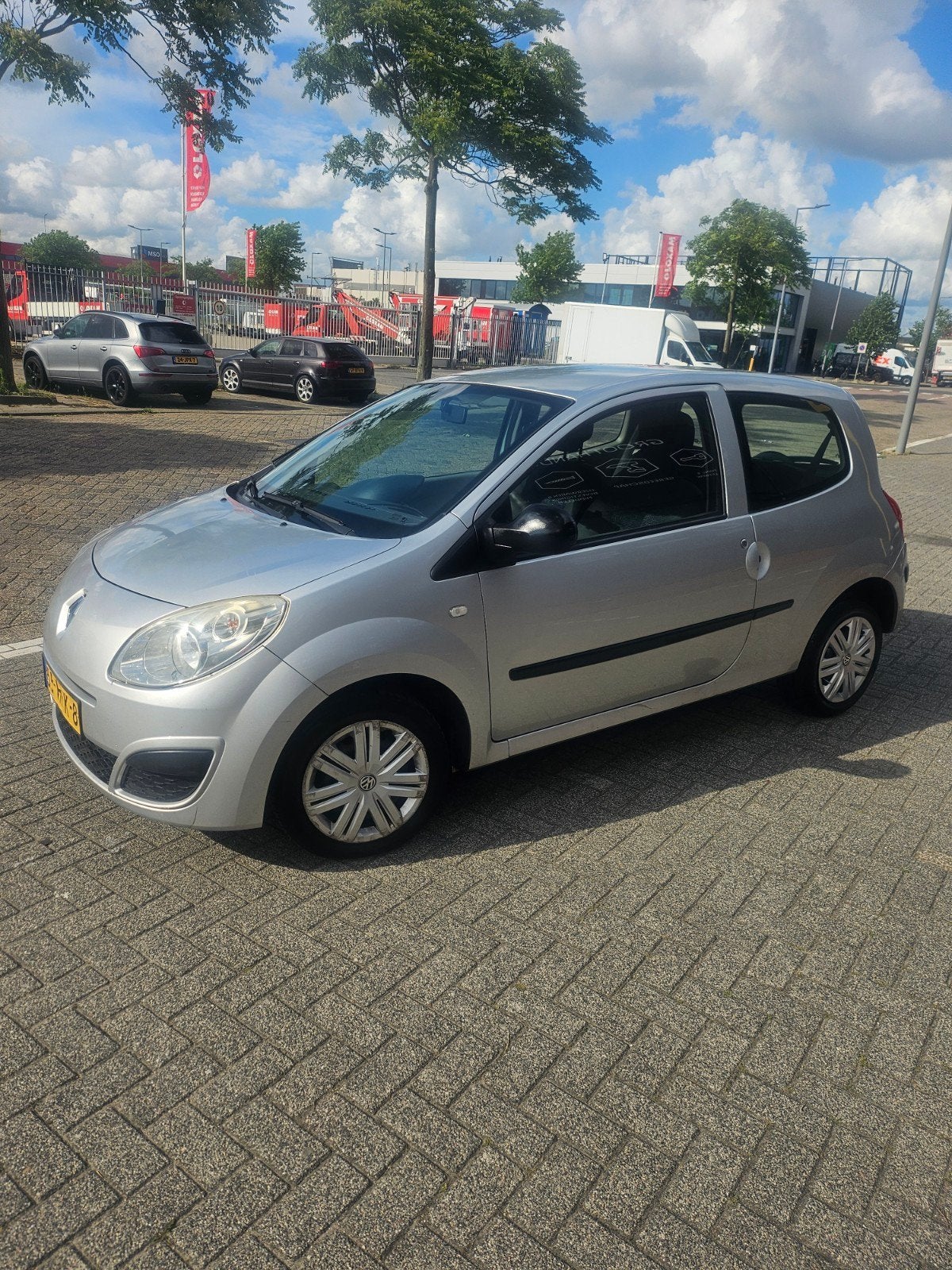 Renault Twingo 1.1 2008 Grijs, Auto's, Renault, Voorwielaandrijving, Twingo, 31 €/maand, 4 cilinders