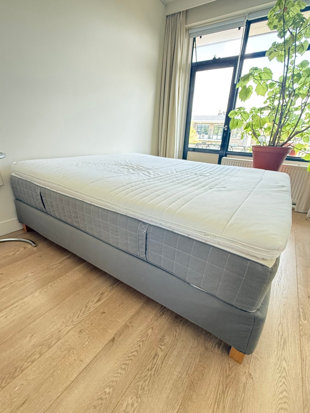 IKEA Espevär Boxspring 160x200 optioneel met Tussöy topper, Minimalistisch, IKEA, Tweepersoons, Ophalen of Verzenden, Zo goed als nieuw