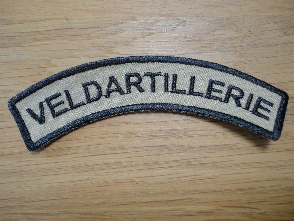 Setje van drie straatnamen in zakje. Veldartillerie, Ophalen of Verzenden, Landmacht, Nederland, Embleem of Badge