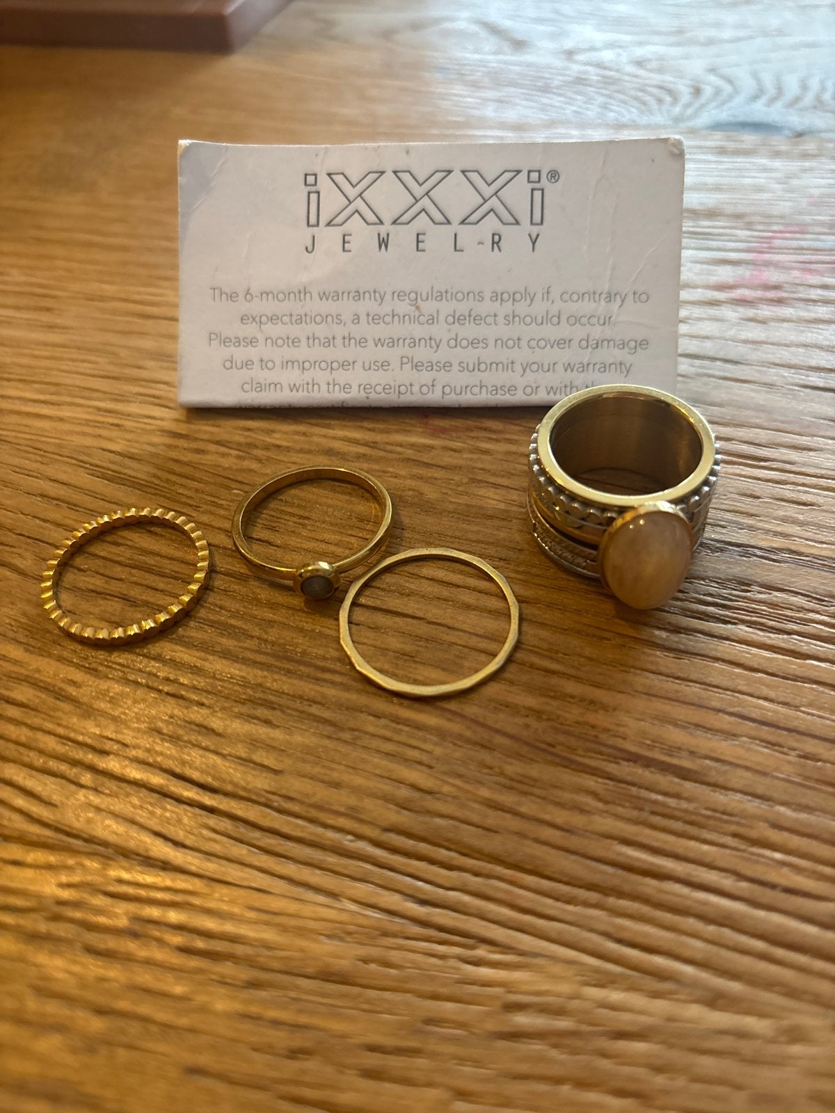 iXXXi JEWELRY ringen set met steen maat 18, Sieraden, Tassen en Uiterlijk, Ringen, Ophalen, Overige materialen, Zo goed als nieuw