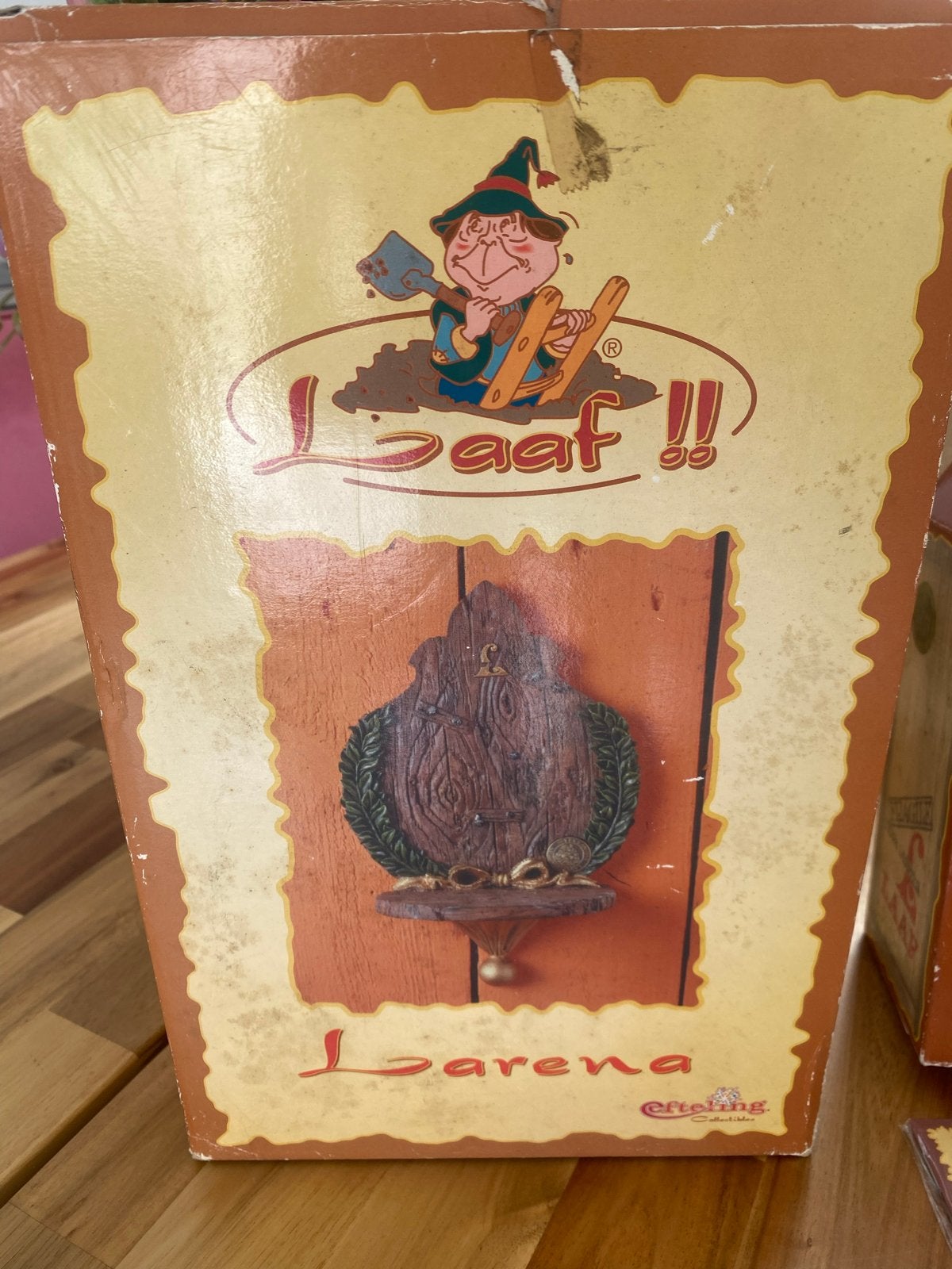 Efteling Laaf en Larena wandplankje en beeldje, Verzamelen, Ophalen of Verzenden, Zo goed als nieuw, Beeldje of Poppetje