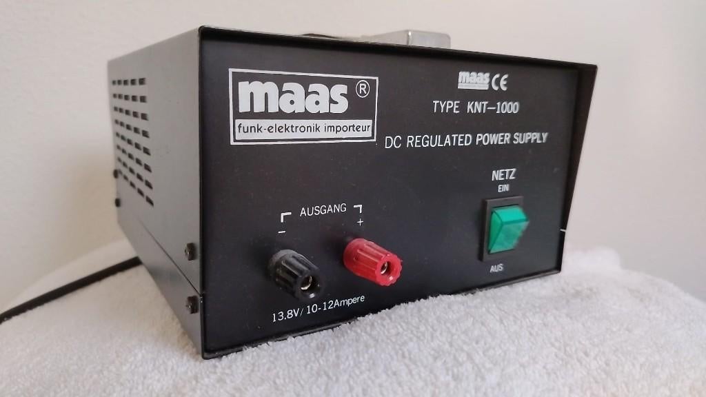 Maas 13.8V Voeding 10-12A, Telecommunicatie, Zenders en Ontvangers, Ophalen of Verzenden, Gebruikt