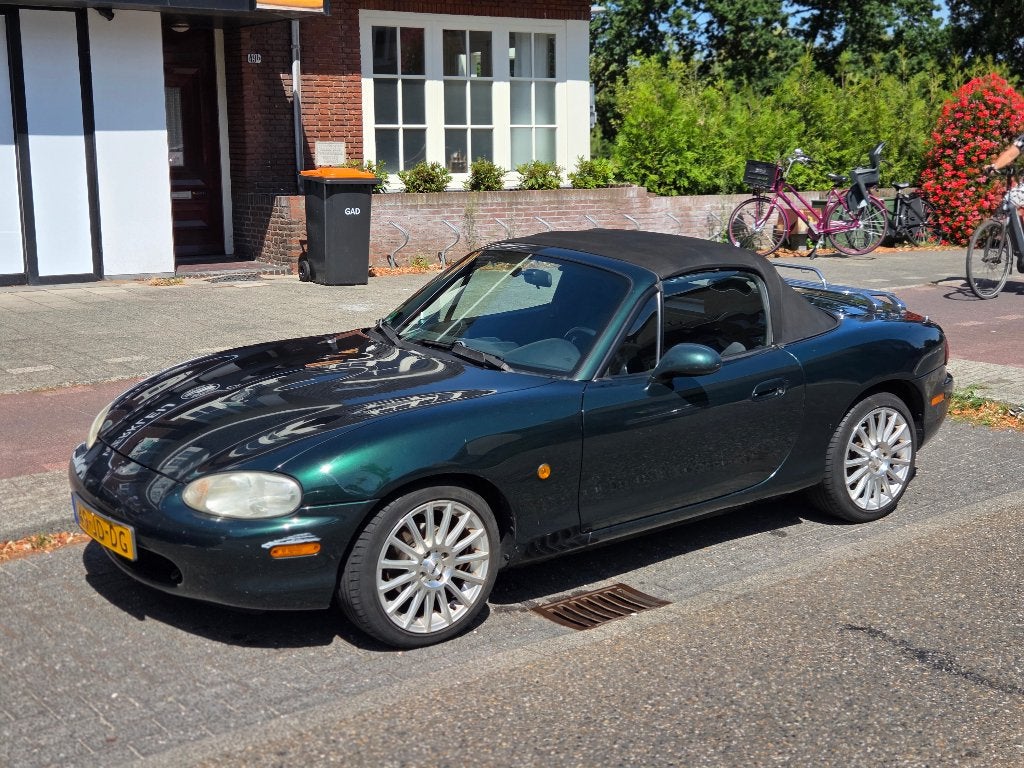Mazda MX-5 NB 1.8 1998 Groen | Trackday | Grote beurt + APK, 40 €/maand, Zwart, 4 cilinders, Cabriolet