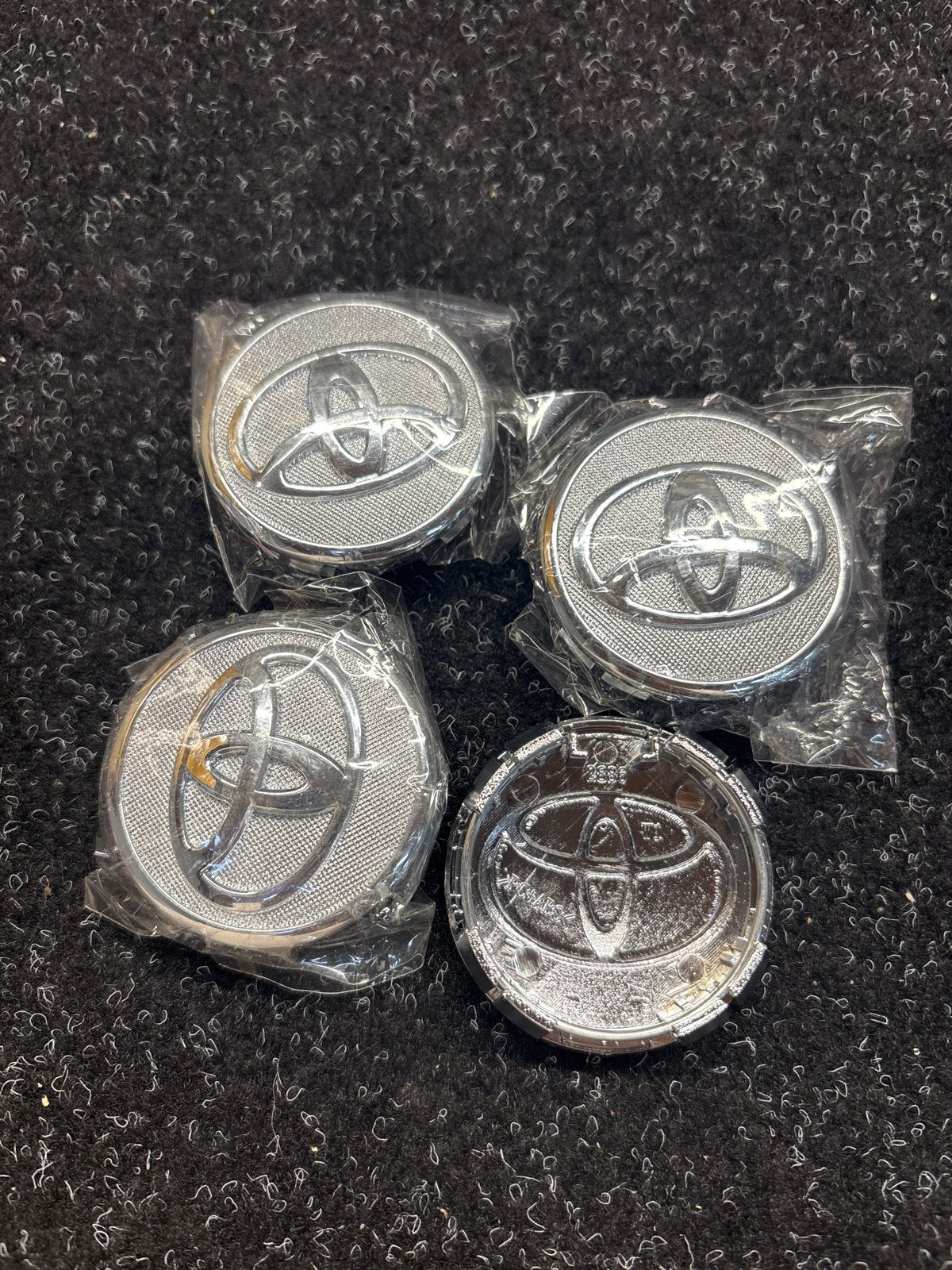 Toyota wieldopjes 50 mm - Set van 4, Ophalen of Verzenden, Nieuw