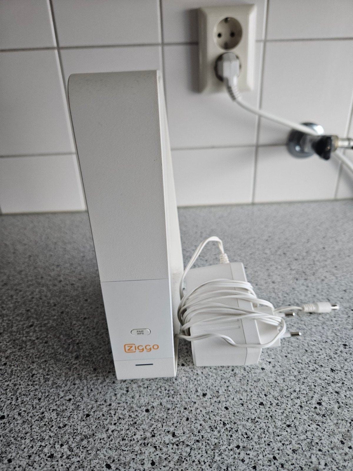 Router Ziggo + wifi versterker, Computers en Software, Ophalen, Ziggo