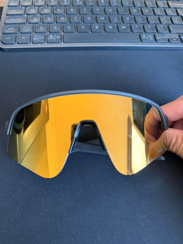Oakley Sutro Lite, Sieraden, Tassen en Uiterlijk, Zonnebrillen en Brillen | Heren, Ophalen of Verzenden, Zo goed als nieuw, Zwart