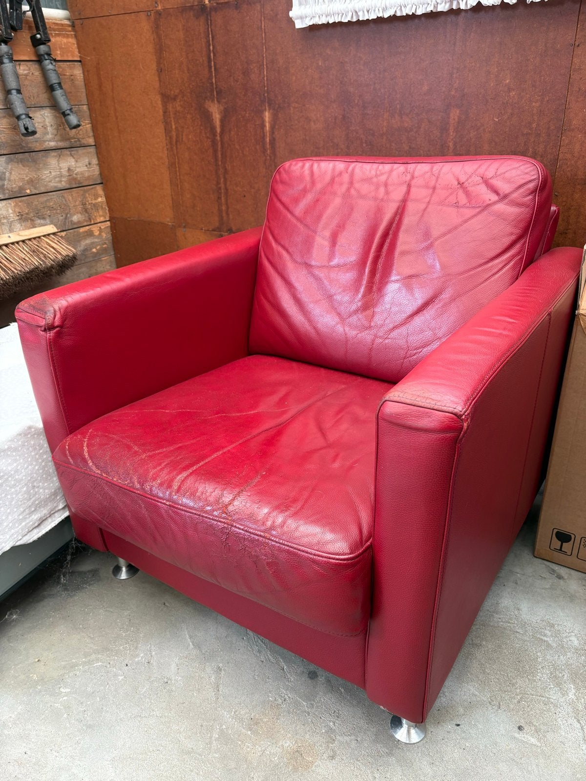 Comfortabele rode leren fauteuil - Gebruikt, Huis en Inrichting, Ophalen, Gebruikt, Leer, Eén