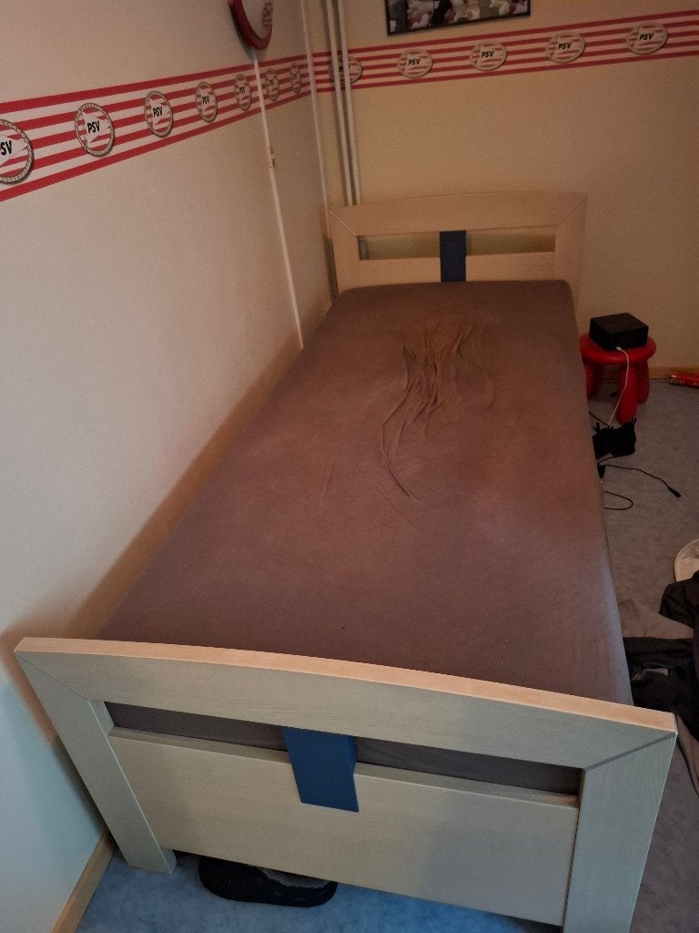 Tiener- kinderkamer bed latten bodem en kast, Ophalen, 90 cm, Zo goed als nieuw, 200 cm