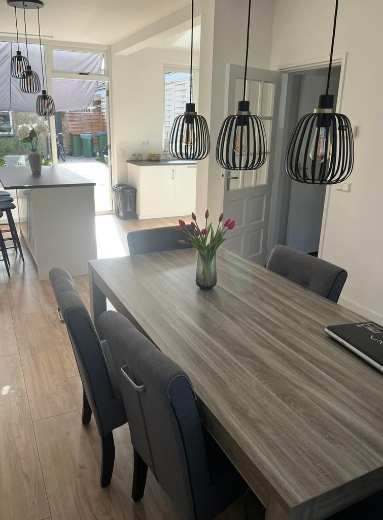 Eettafel grijsbruin, Huis en Inrichting, Complete inboedels, Ophalen