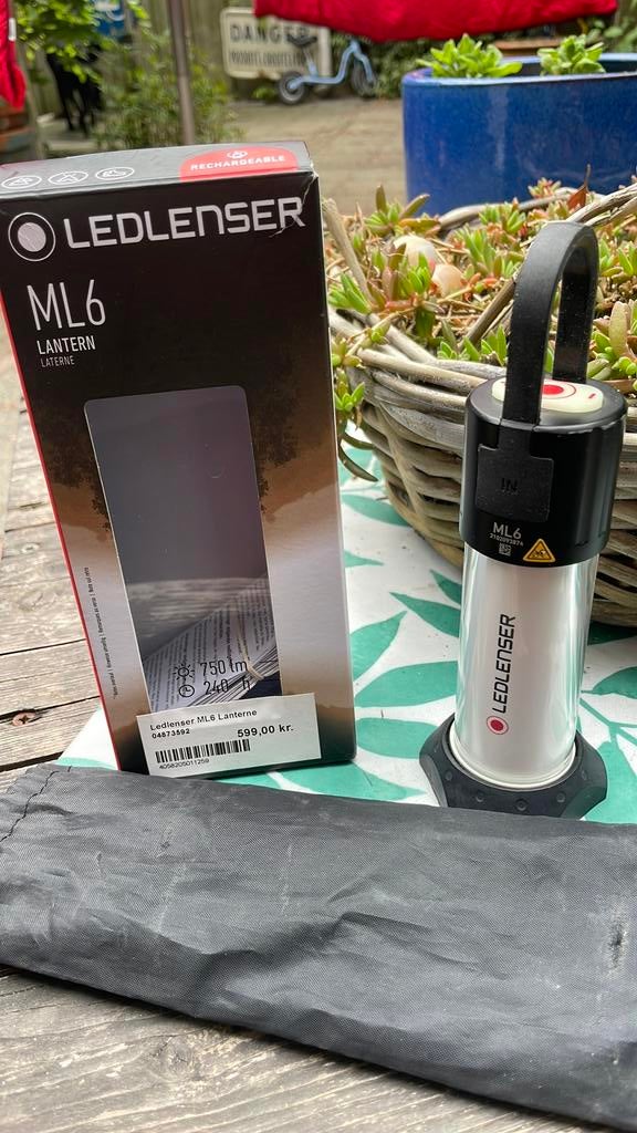 Kampeerlamp: met Powerbank,, Ophalen of Verzenden, Zo goed als nieuw