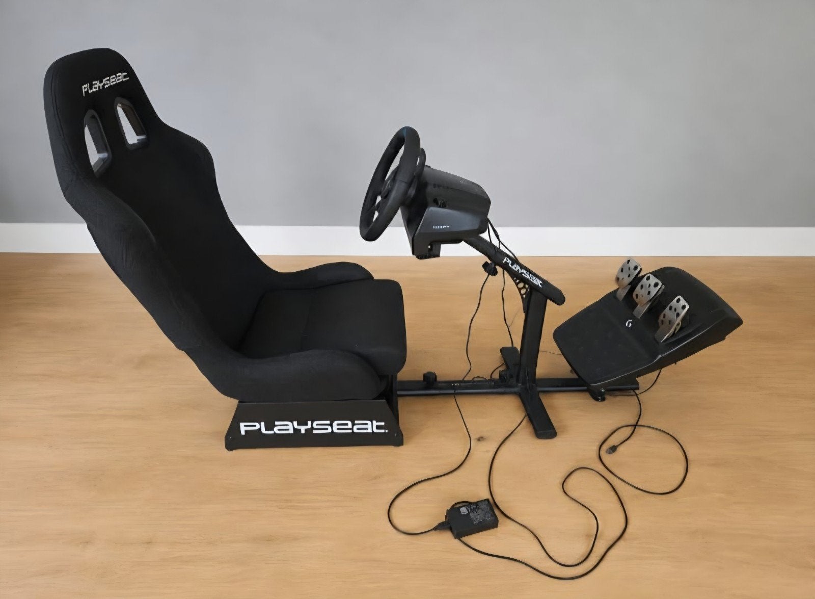 Logitech G923 racestuur met pedalen en Playseat Evolution, Ophalen, Overige merken, Zo goed als nieuw