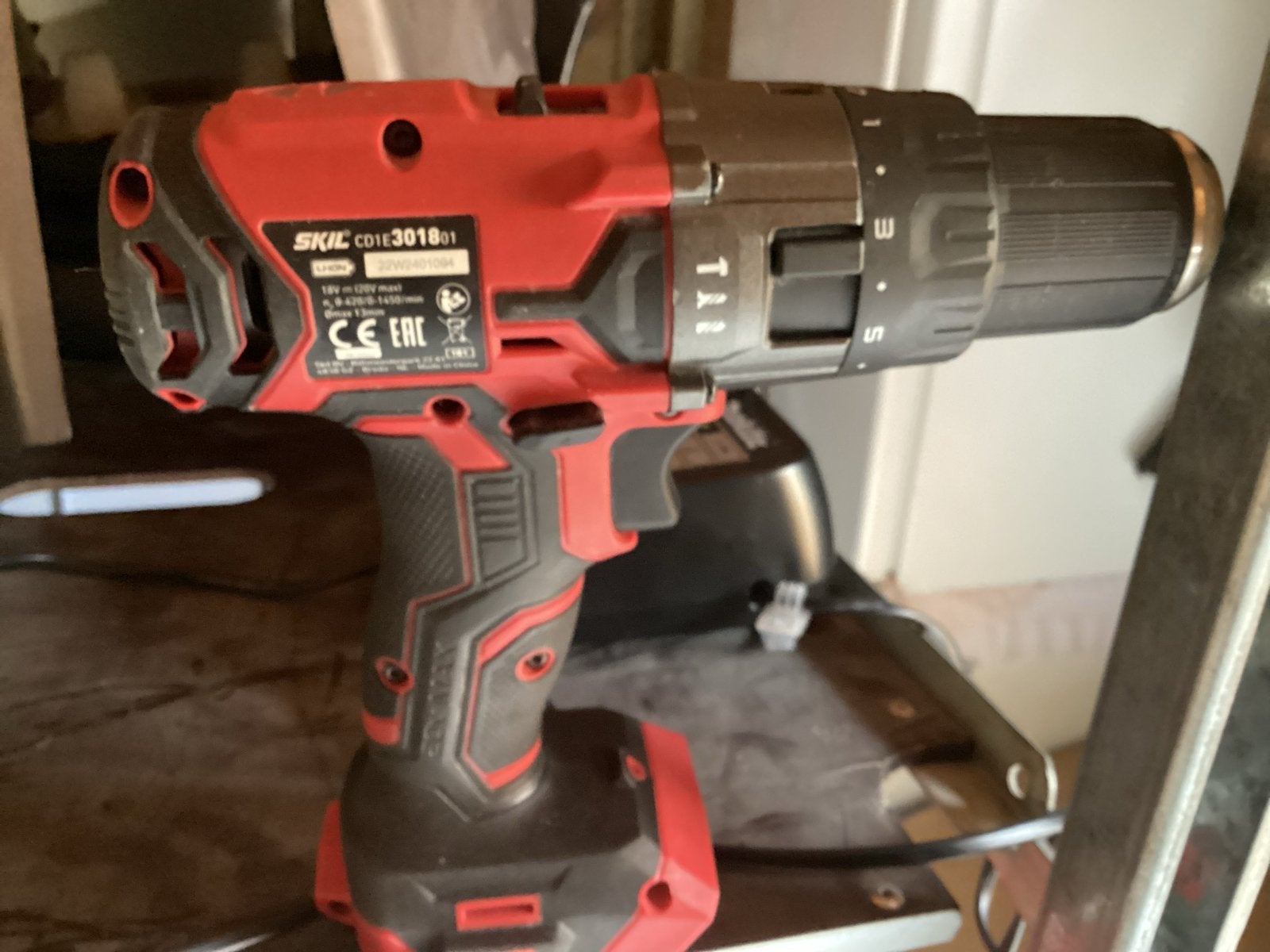 Foto 4 van SKIL CD1E3018D1 Accuboormachine - Zo goed als nieuw