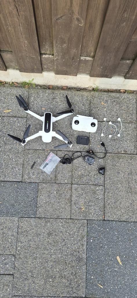 Hubsan Zino drone (met gimbal error) bieden!, Audio, Tv en Foto, Drones, 250 tot 900 gram, Gebruikt, Cameradrone, Hubsan
