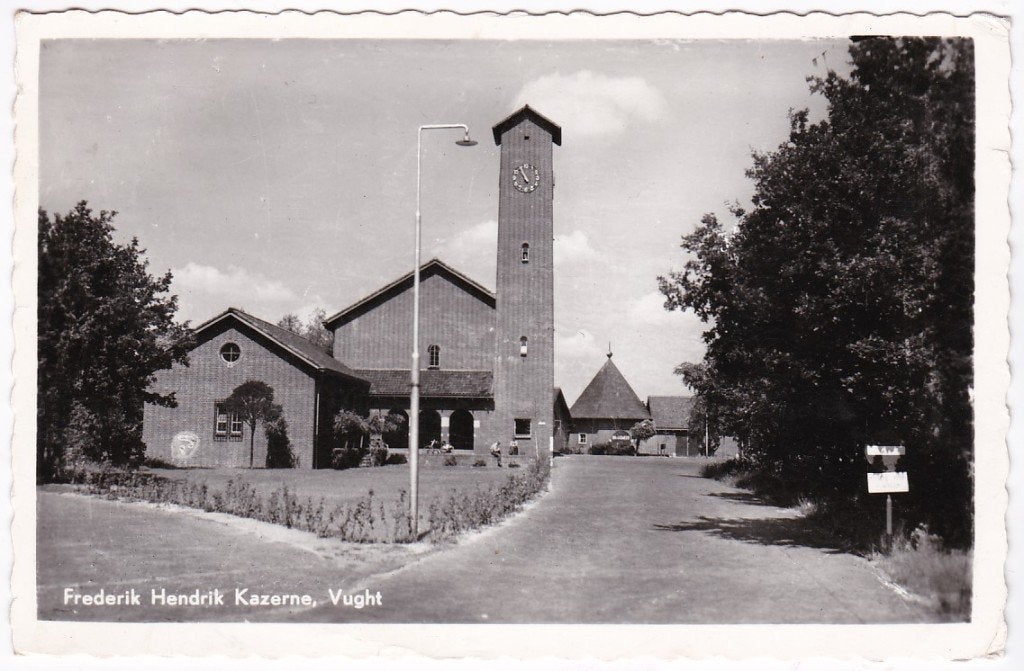 Vught. Frederik Hendrik Kazerne 1964, Ophalen, Landmacht, Nederland, Overige typen