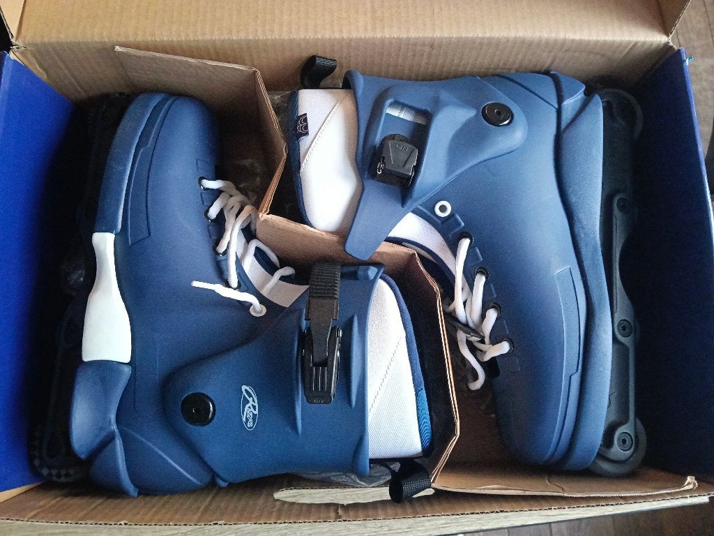 Razors Cult Navy – aggressive inline skates, maat 47, Sport en Fitness, Overige merken, Verstelbaar, Verzenden, Nieuw