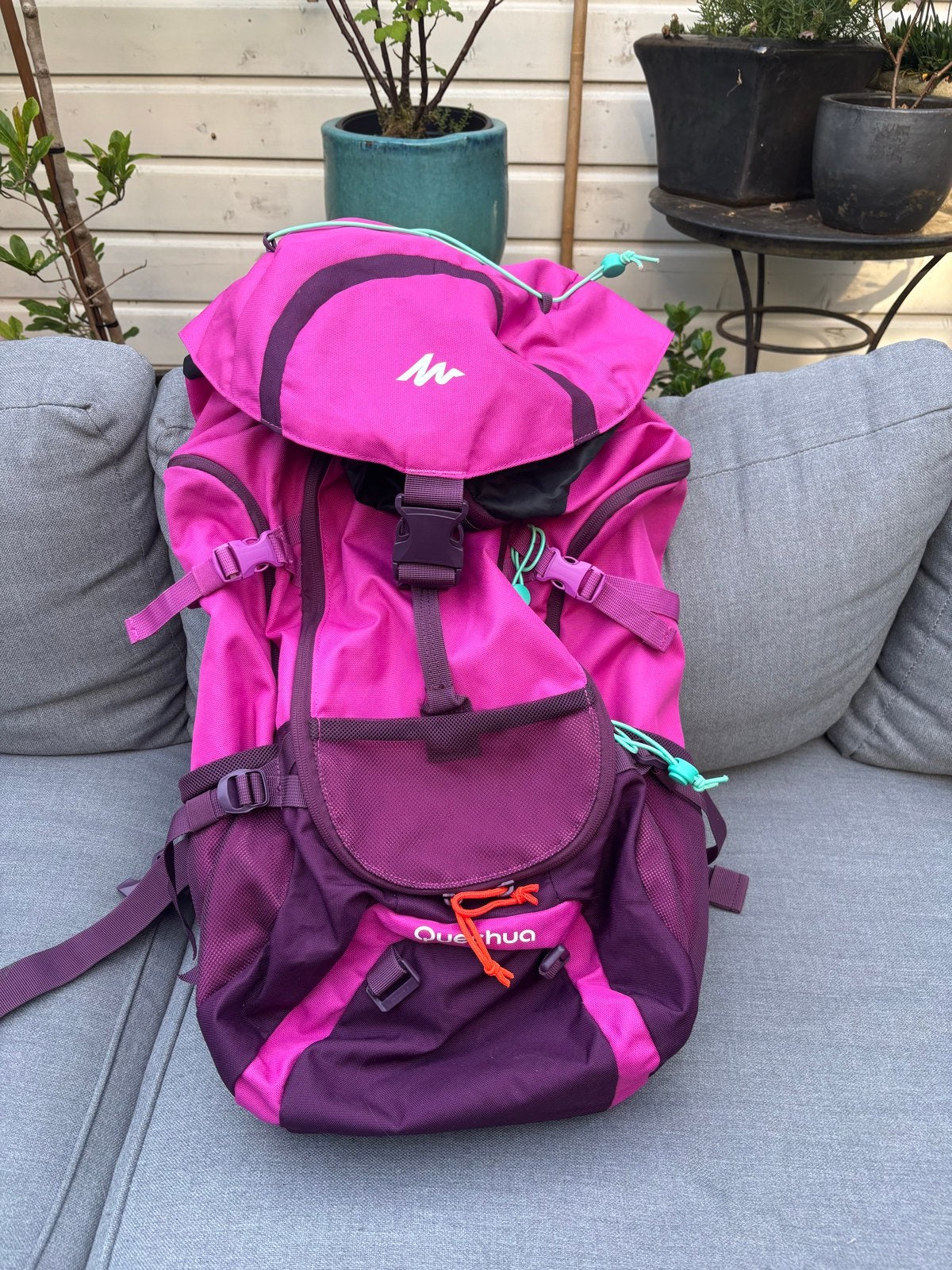 Quechua Forclaz 50L rugzak roze-paars met regenhoes, Ophalen of Verzenden, Zo goed als nieuw
