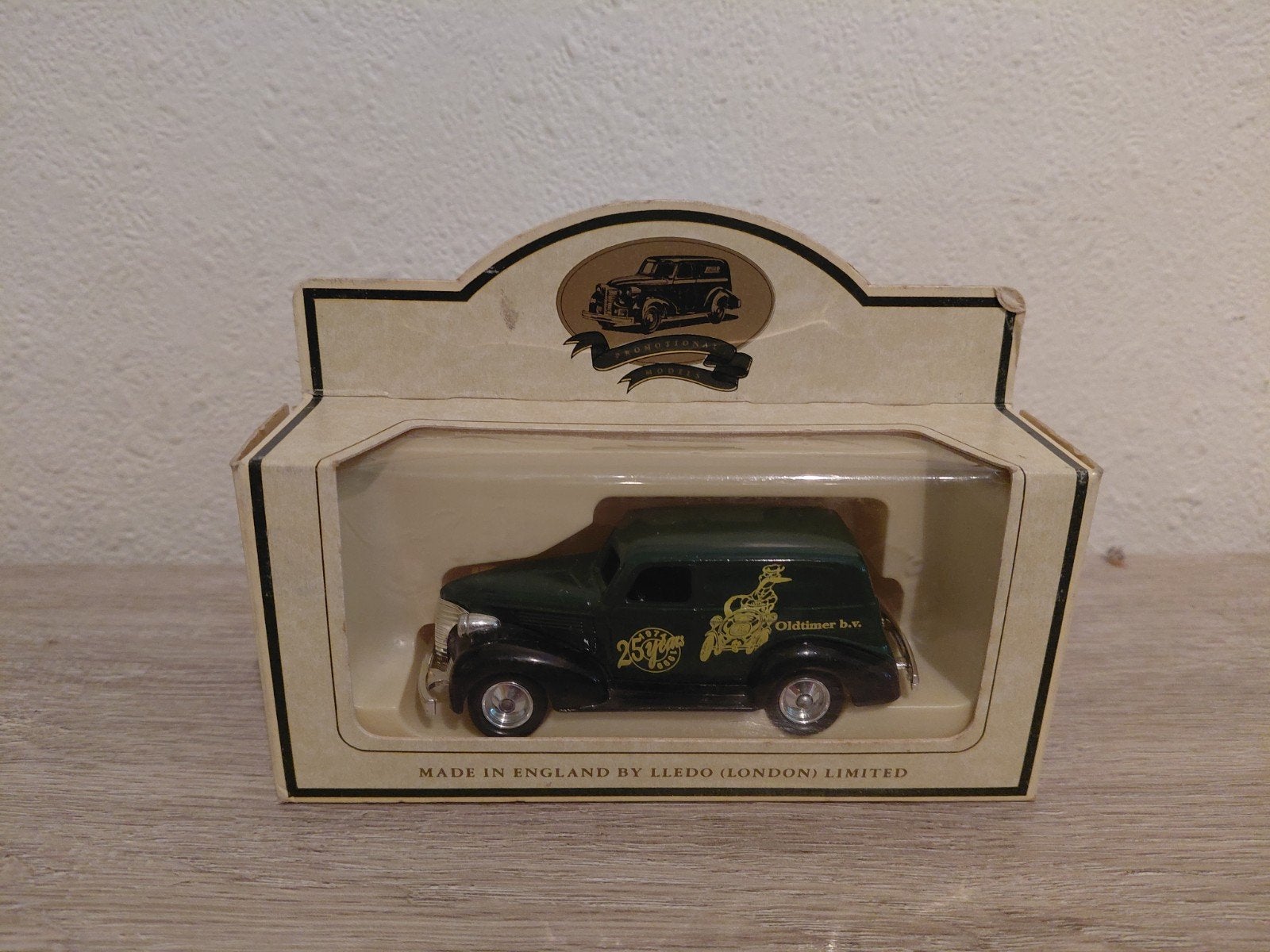 Oldtimer bv 25 jaar, Verzenden, Zo goed als nieuw, Groter dan 1:32, Overige merken