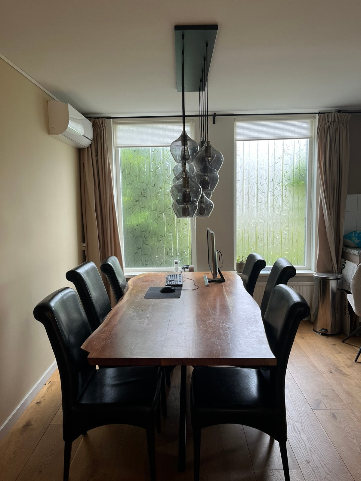 Eetkamerstoelen zwart leer, Huis en Inrichting, Tafels | Eettafels, Ophalen of Verzenden, Gebruikt, Rechthoekig, 50 tot 100 cm