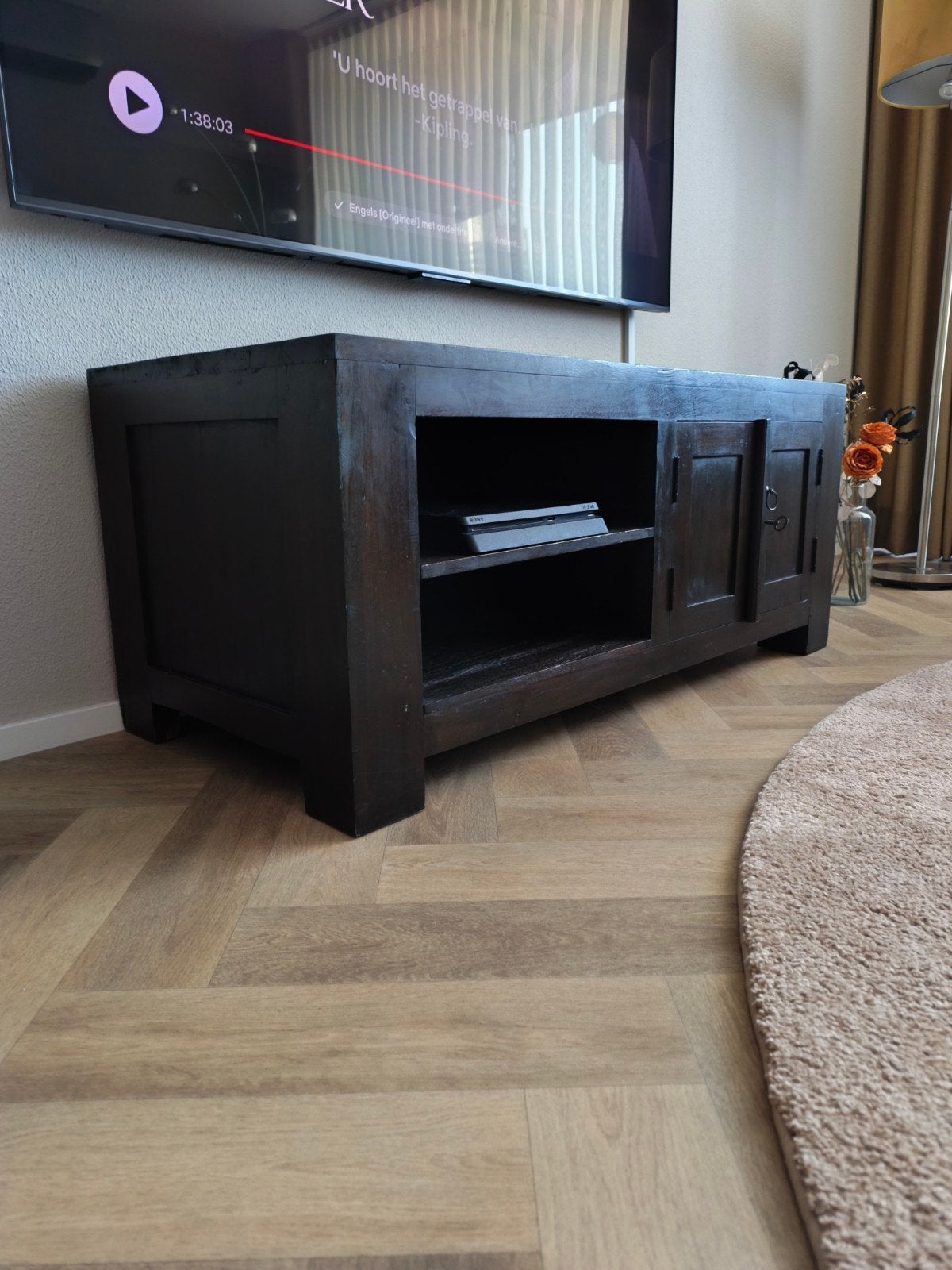 Koloniale TV kast - Donkerbruin houten tv meubel, Huis en Inrichting, Gebruikt, 100 tot 150 cm, Koloniaal, Ophalen of Verzenden