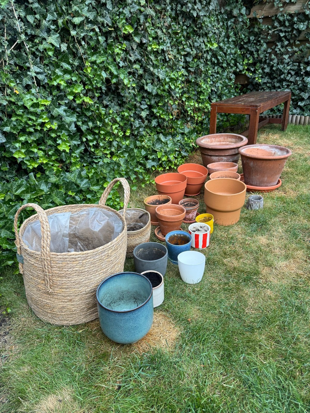 Diverse bloempotten en plantenbakken, Tuin en Terras, Ophalen, Gebruikt, Rond, Binnen