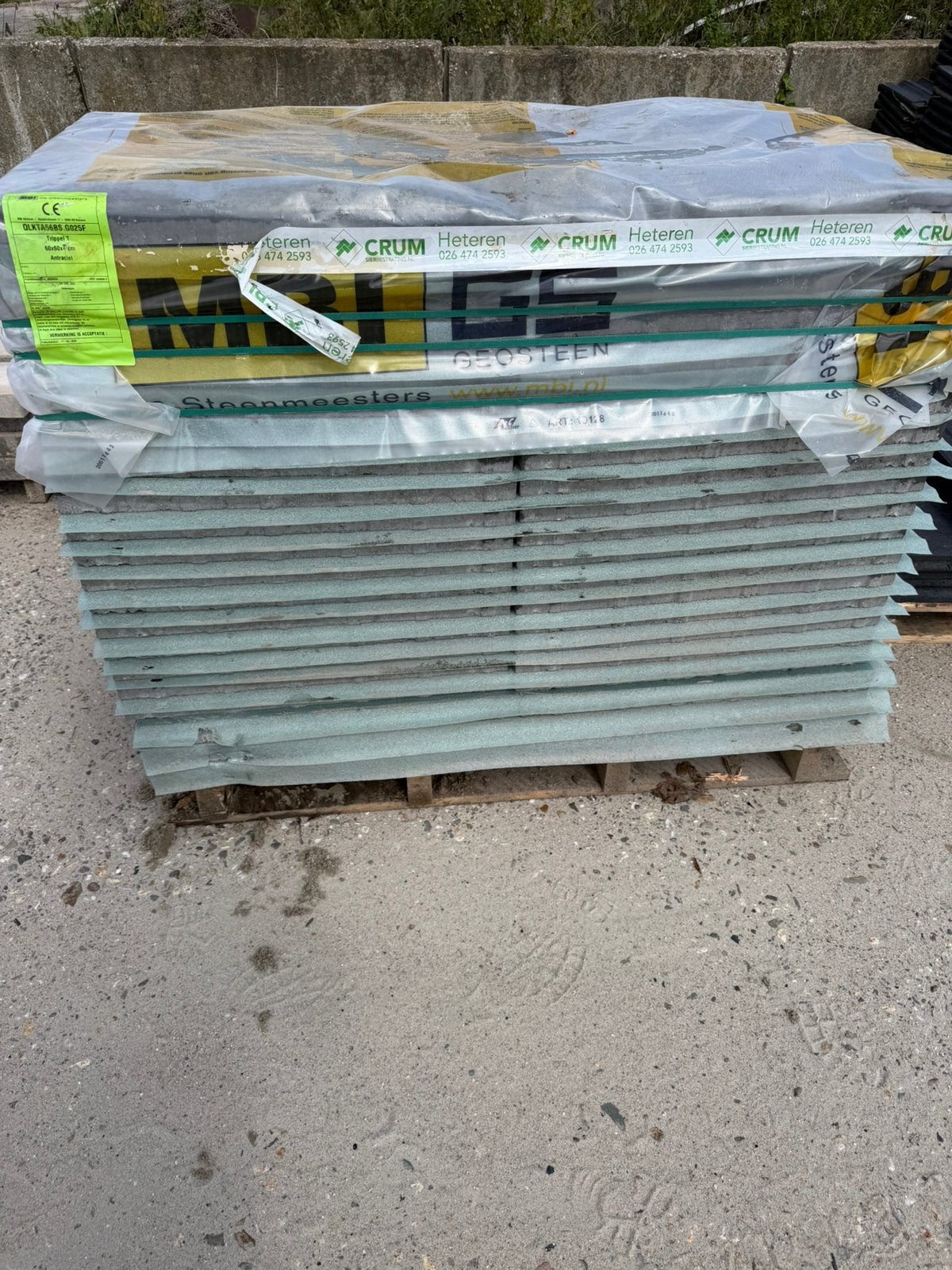 Nieuwen 60x60x 4 cm beton tegels, Ophalen, 60 cm of meer, Keramiek, Zo goed als nieuw
